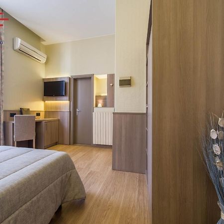 Hotel Est Piombino Ngoại thất bức ảnh