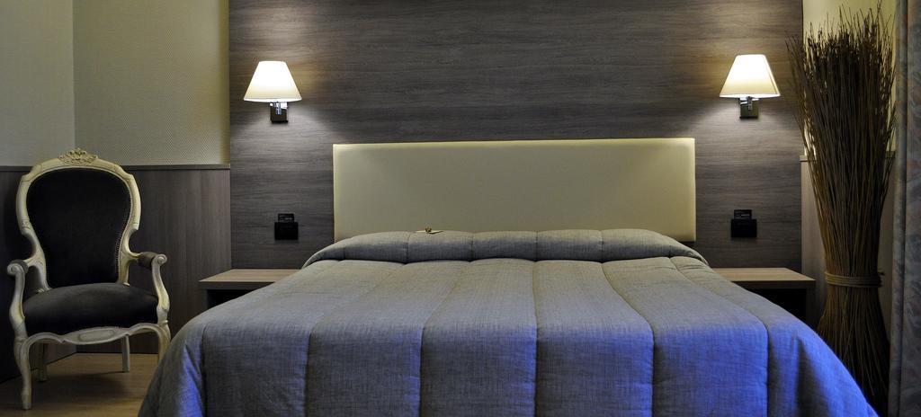 Hotel Est Piombino Ngoại thất bức ảnh