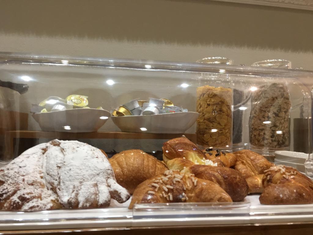 Hotel Est Piombino Ngoại thất bức ảnh