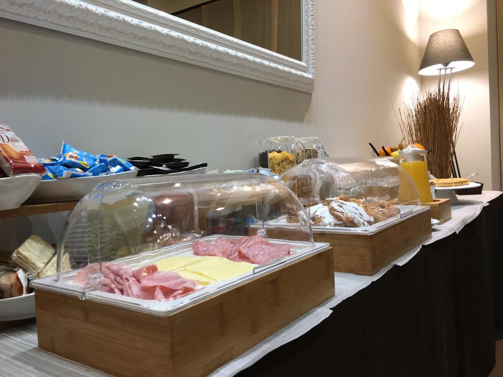 Hotel Est Piombino Ngoại thất bức ảnh