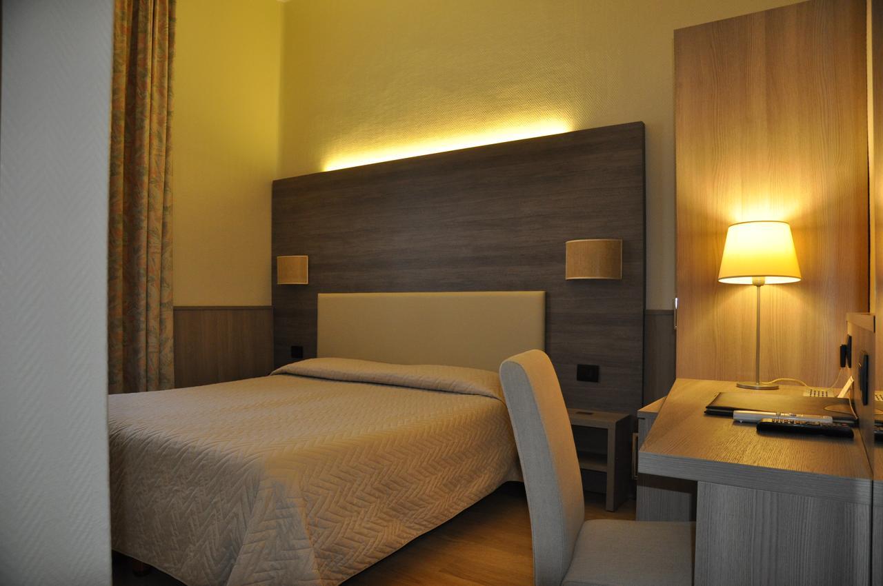 Hotel Est Piombino Ngoại thất bức ảnh