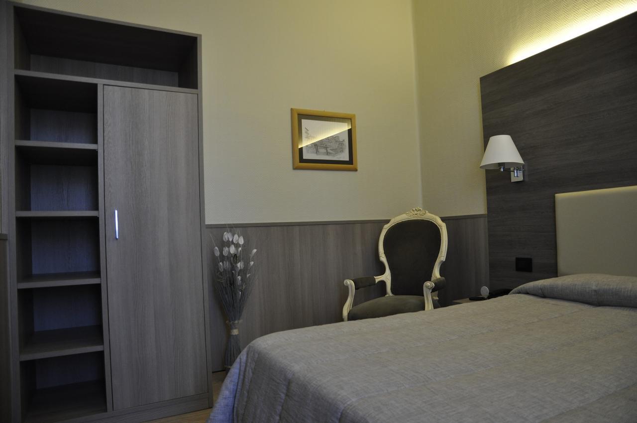 Hotel Est Piombino Ngoại thất bức ảnh