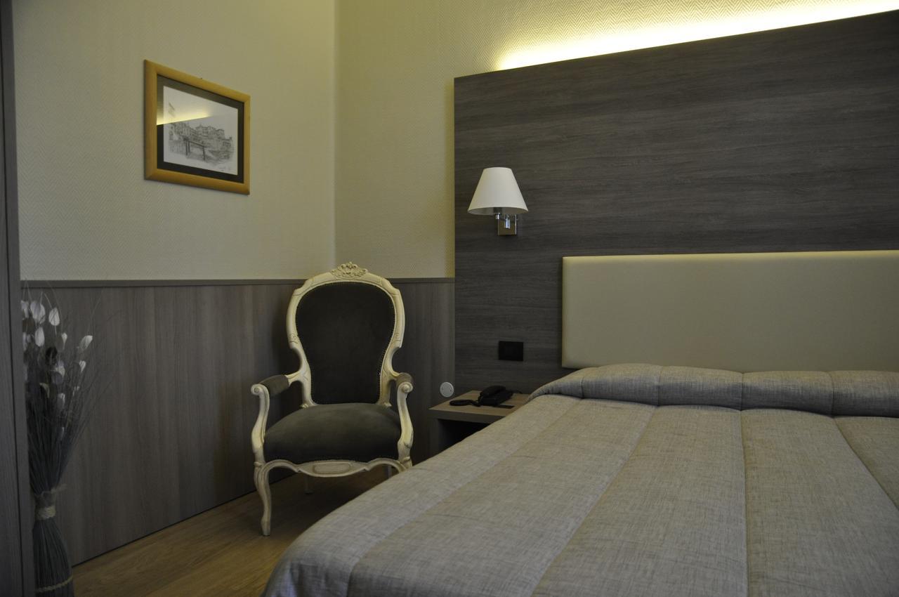 Hotel Est Piombino Ngoại thất bức ảnh