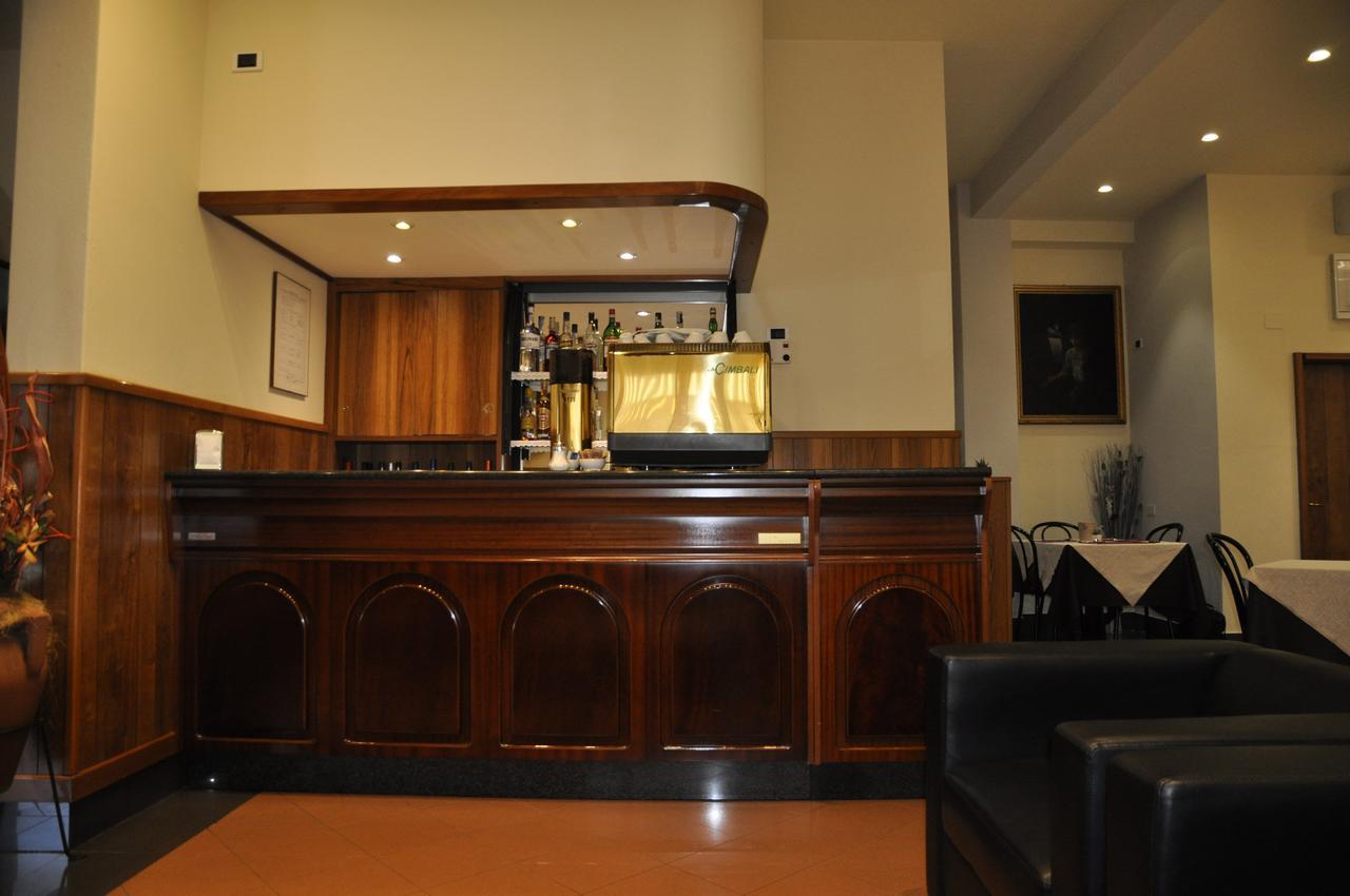 Hotel Est Piombino Ngoại thất bức ảnh